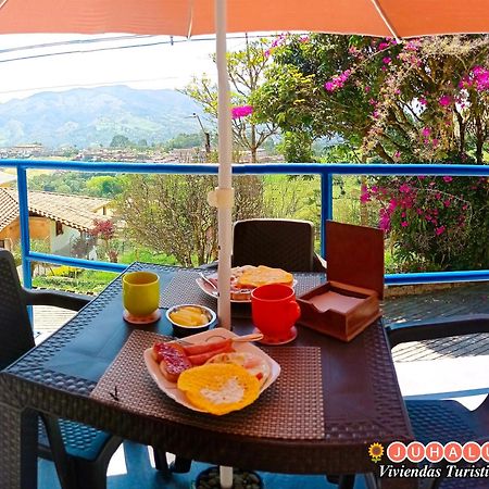 Hotel ᒍᑌᕼᗩᒪᑌ à Jericoc  Extérieur photo