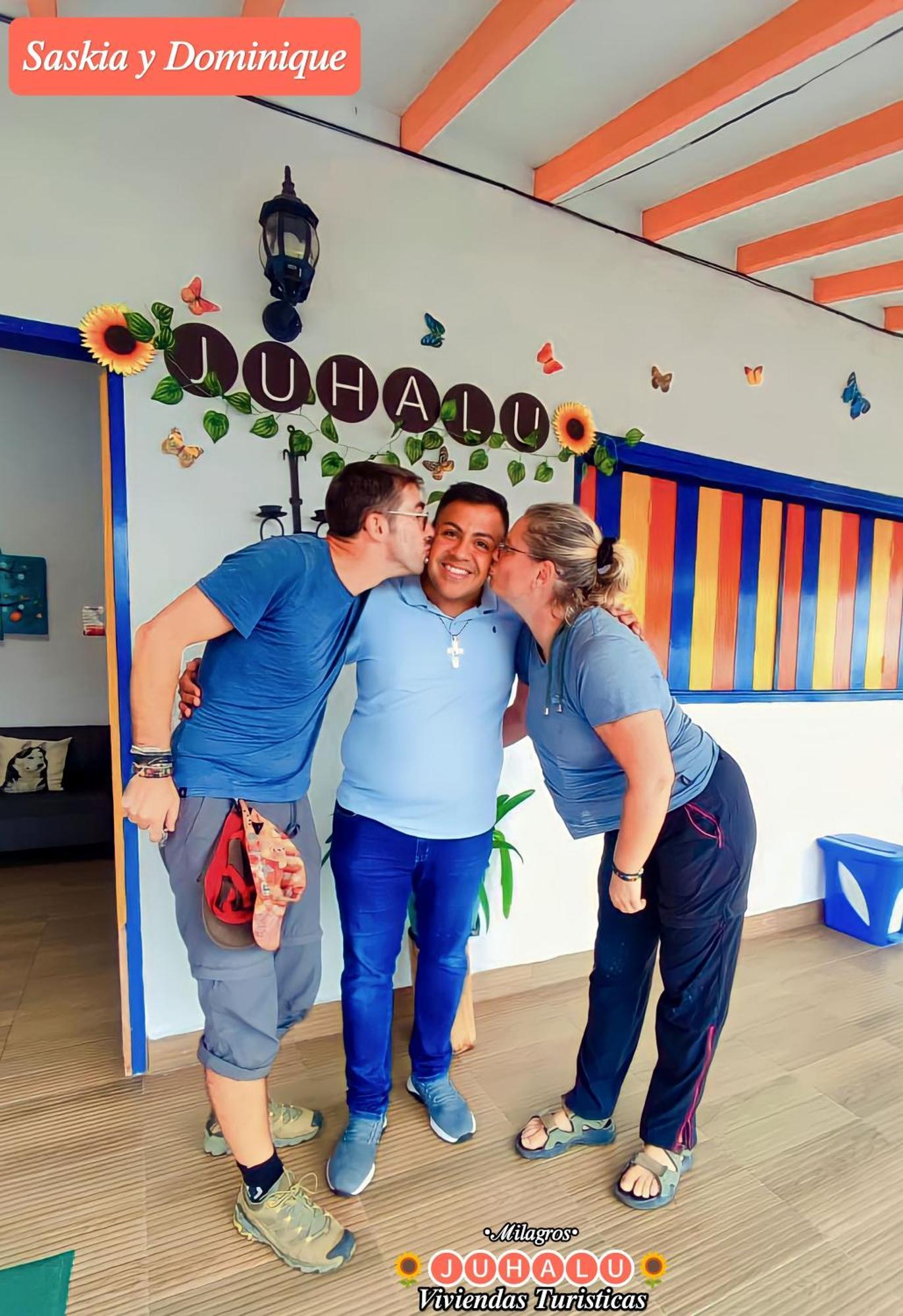 Hotel ᒍᑌᕼᗩᒪᑌ à Jericoc  Extérieur photo