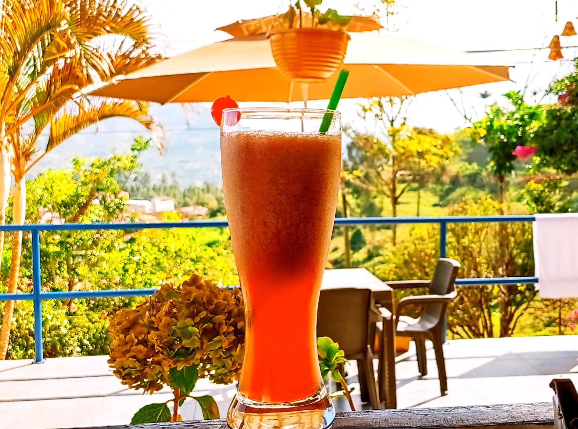Hotel ᒍᑌᕼᗩᒪᑌ à Jericoc  Extérieur photo